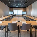 Novotel De Maine Hotel 4*