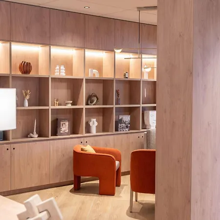 Hotel Novotel De Maine 4*