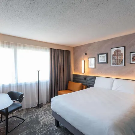 Novotel De Maine 호텔 4*