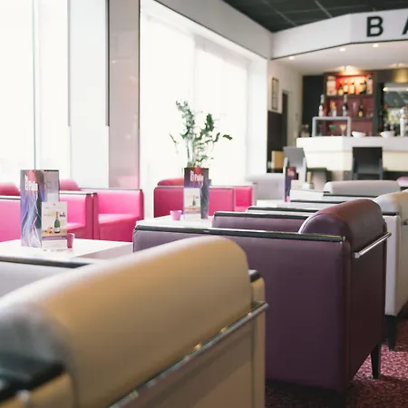 Novotel De Maine 호텔