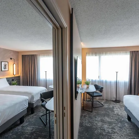 Отель Novotel De Maine