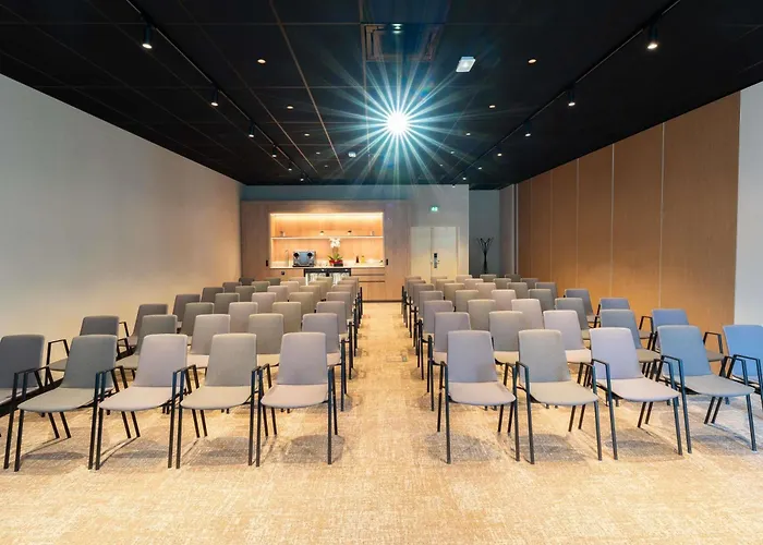 Novotel De Maine 4* Angers