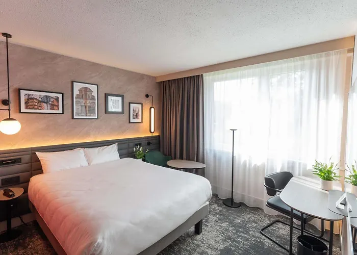 Mercure De Maine Hotel